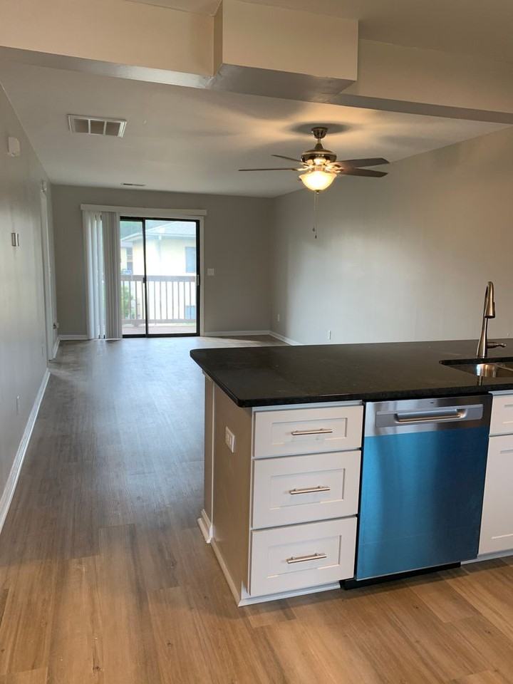 3730B Saint Johns Ct - Photo 3 of 18
