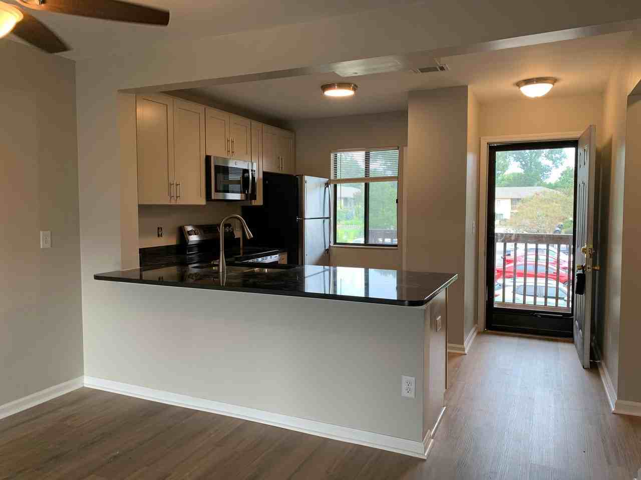 3730B Saint Johns Ct - Photo 6 of 18