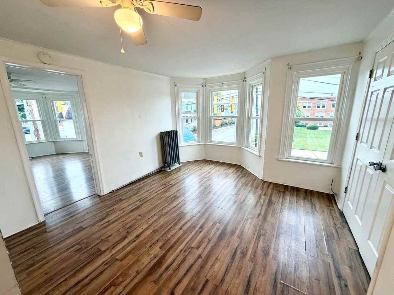 138 York St - Photo 4 of 12