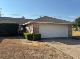 featured image of 948 Parkview Cir