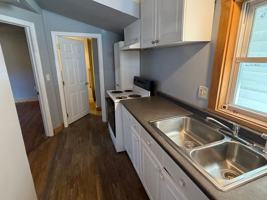 featured image of 15 Mechanic St