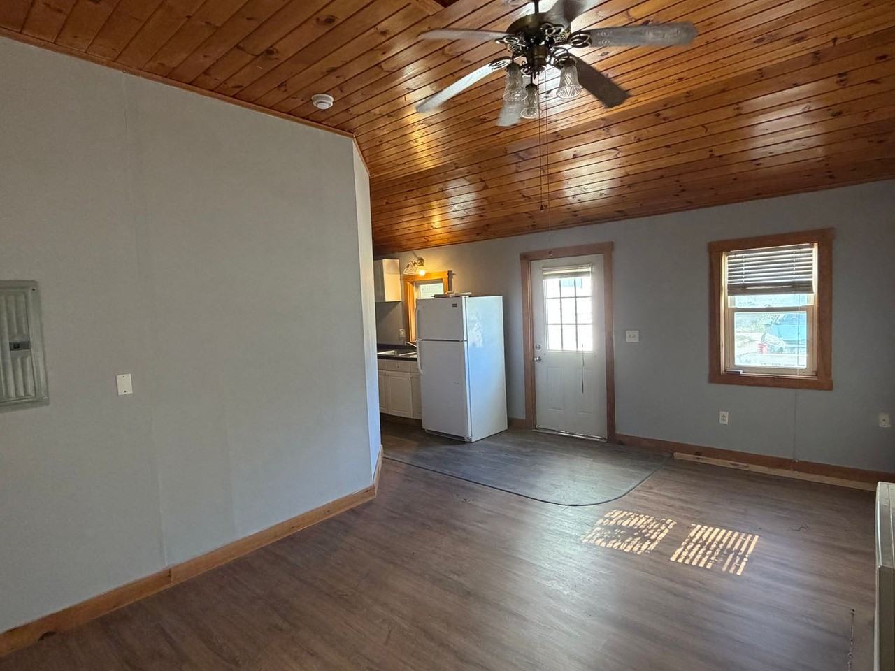 15-27 Mechanic Street - Photo 3 of 19