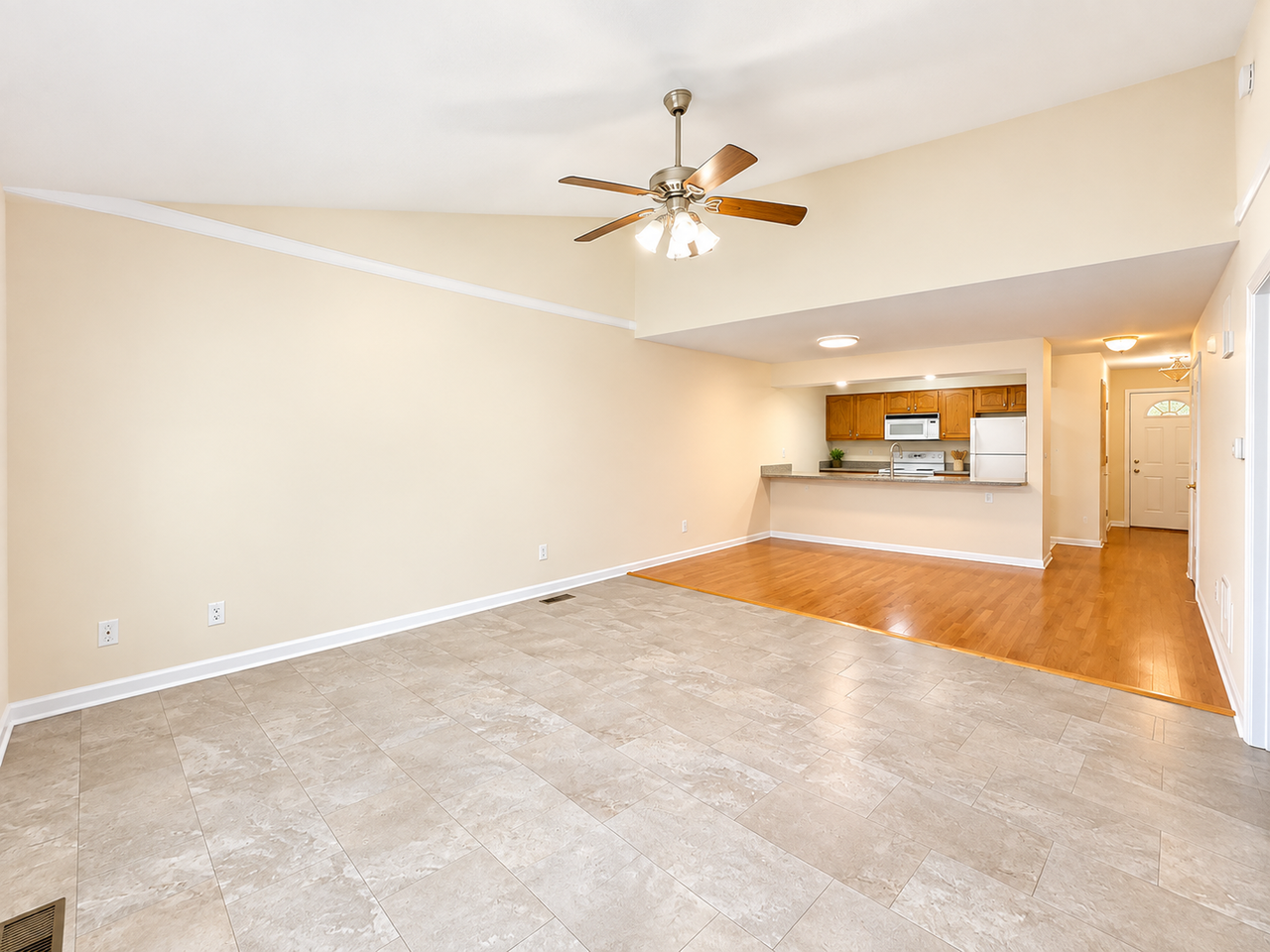 4041 Dalt Dr - Photo 4 of 16