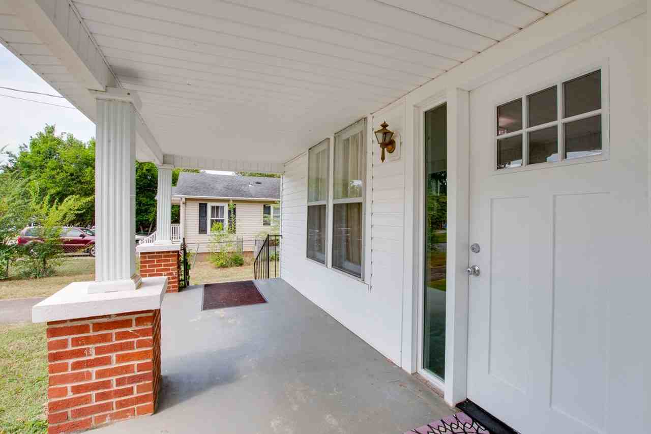 1611 Beirne Ave Ne - Photo 2 of 23