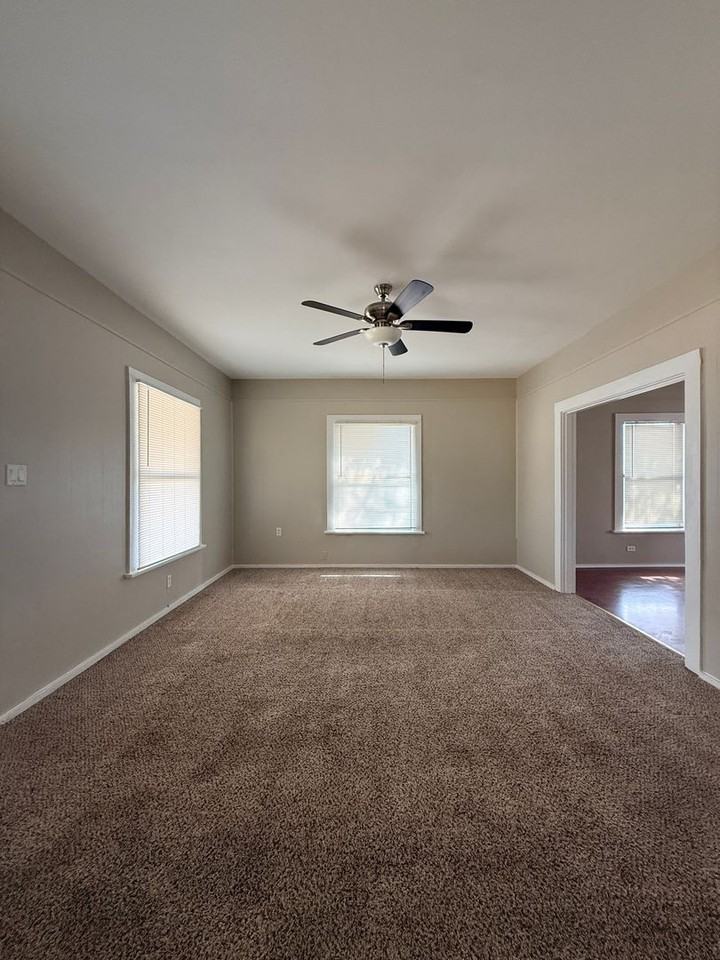 1304 Kemp Blvd - Photo 2 of 12