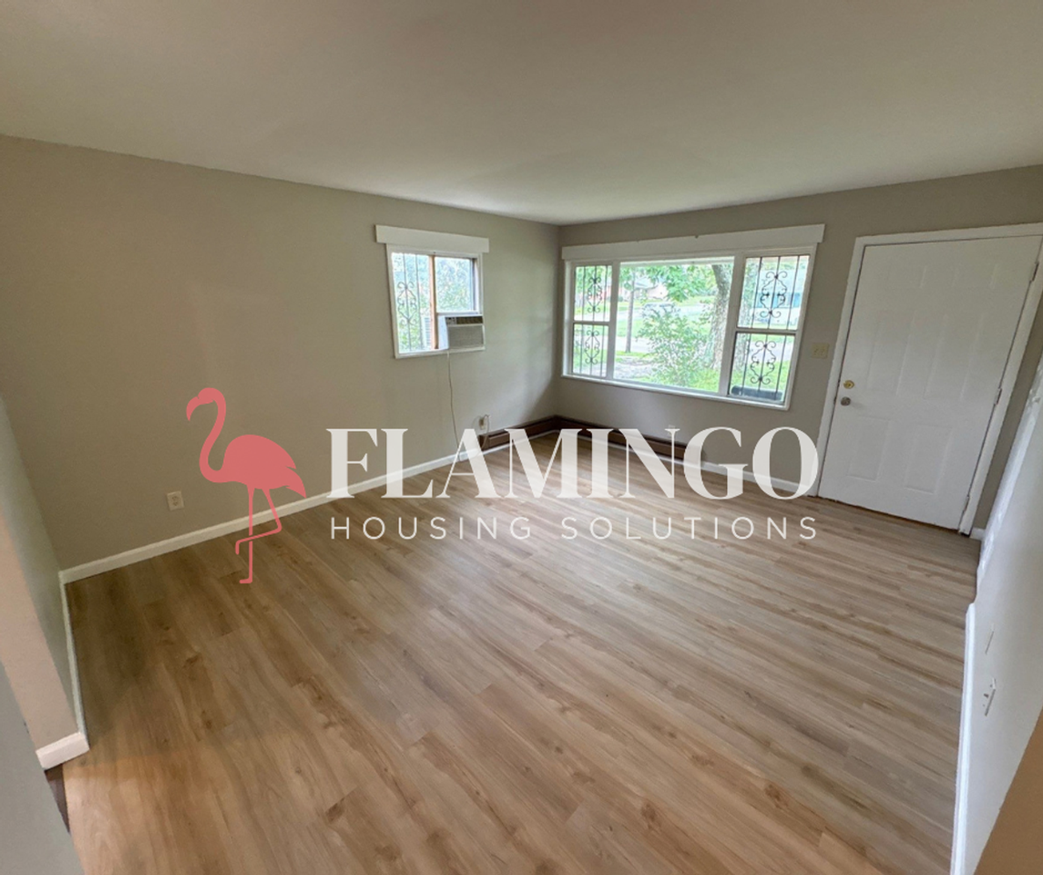 4607 Kuendinger Ave - Photo 5 of 15