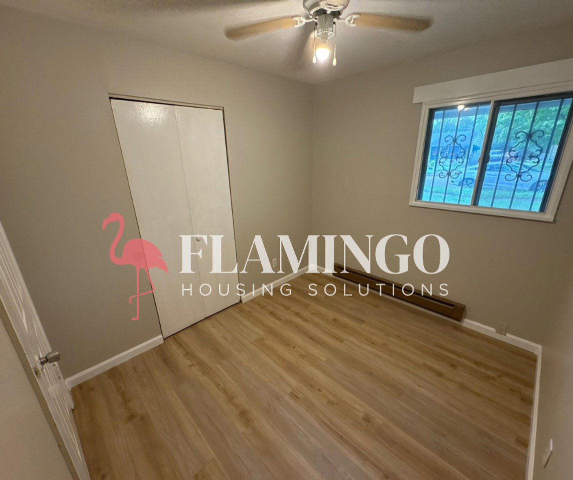 4607 Kuendinger Ave - Photo 7 of 15