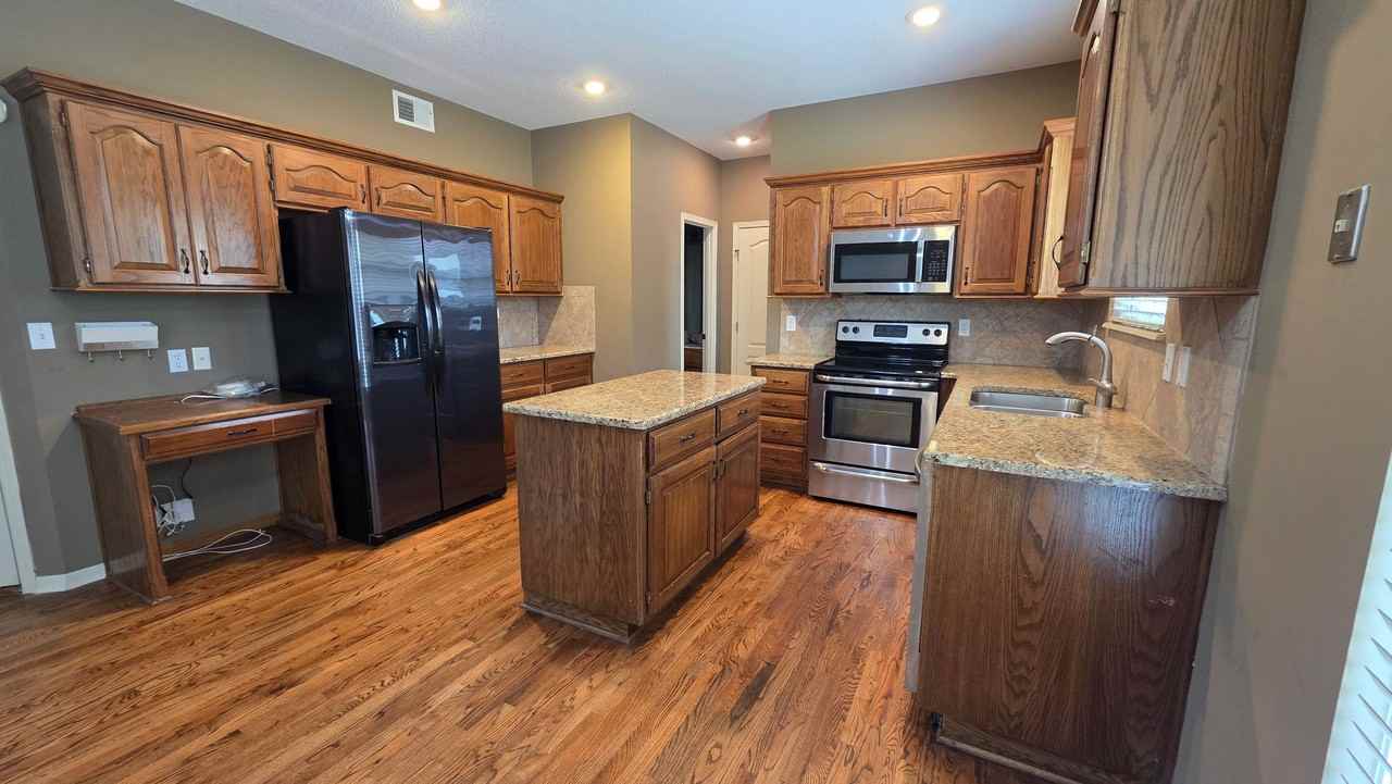 13232 Carter St - Photo 3 of 15