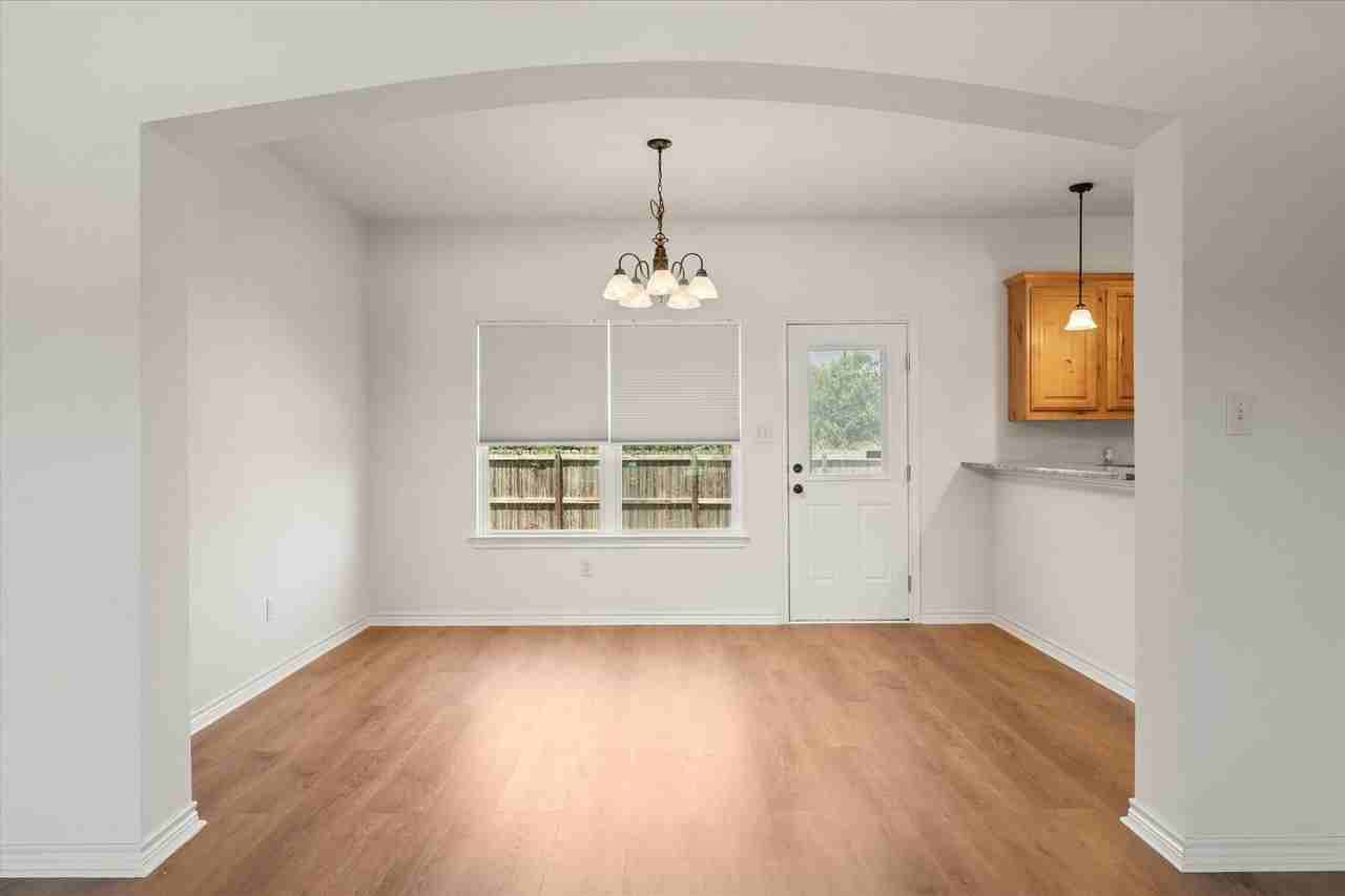 210 Lasso Ct - Photo 6 of 24