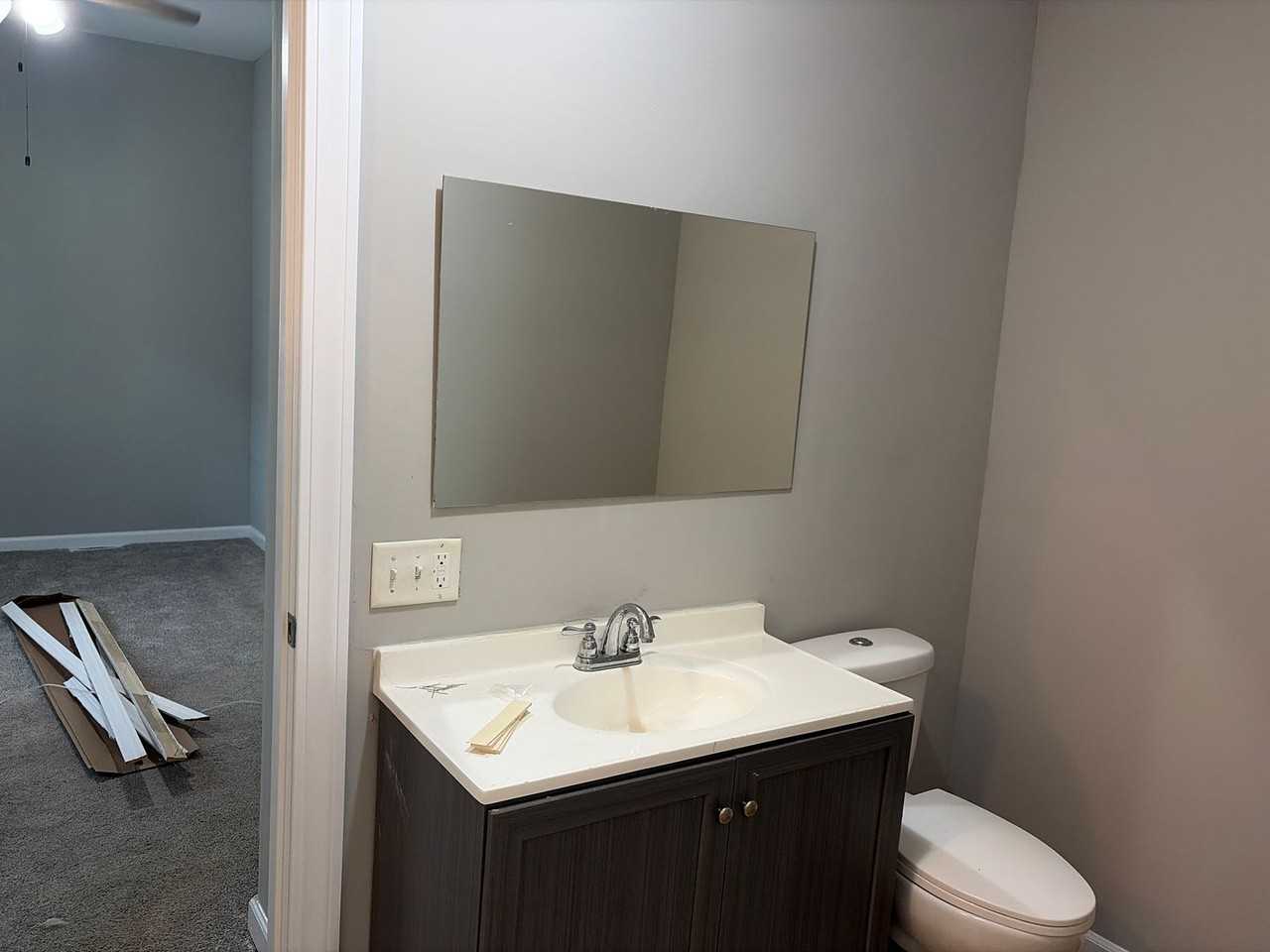 706 W Walnut St - Photo 5 of 25