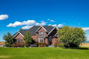 featured image of 362 E Bowman Dr