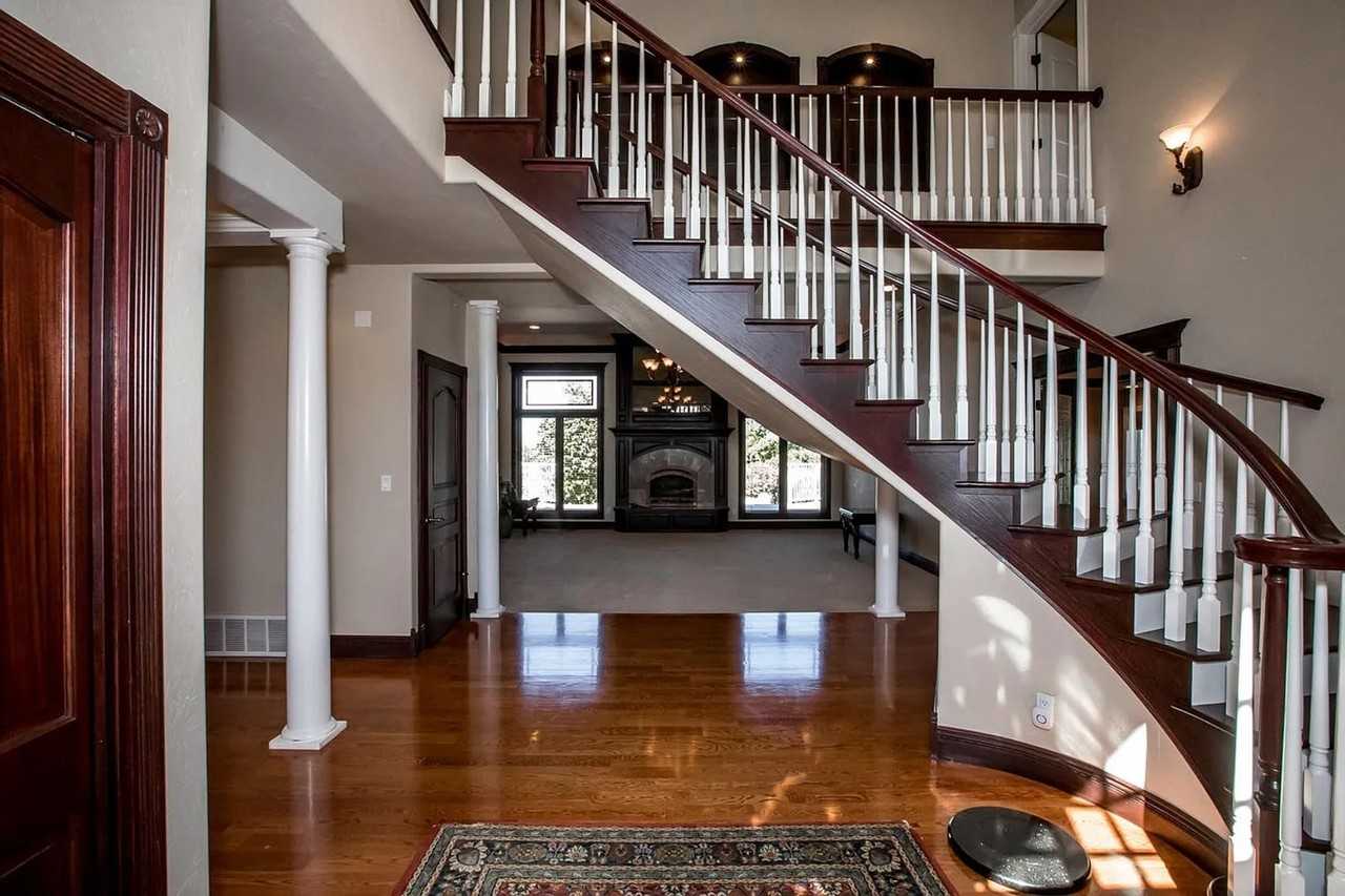 362 E Bowman Dr - Photo 7 of 50