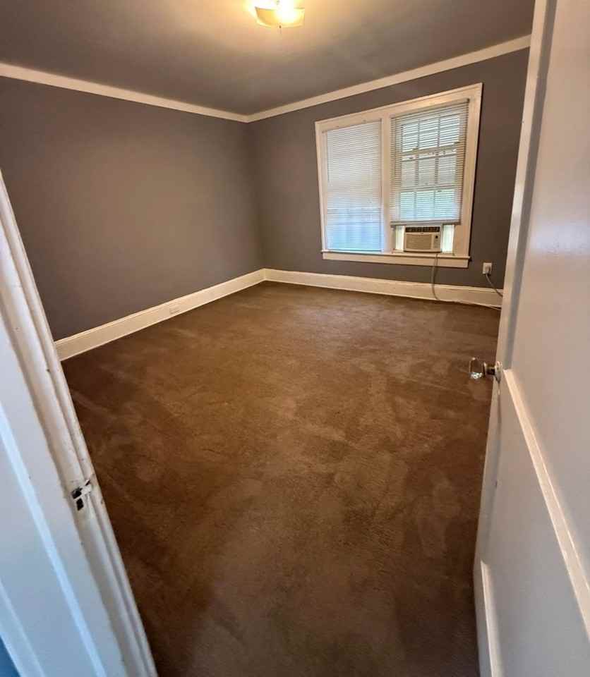 1314 Apple St - Photo 2 of 9