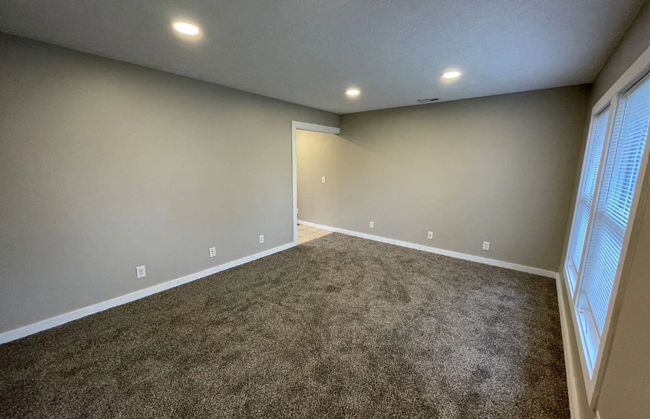 3036 Ute Ln - Photo 2 of 13