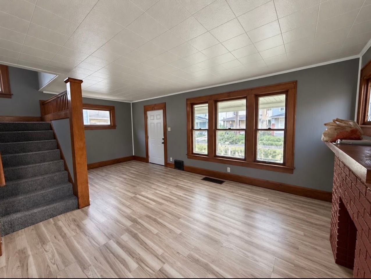 1002 Dartmouth Ave Sw - Photo 2 of 12