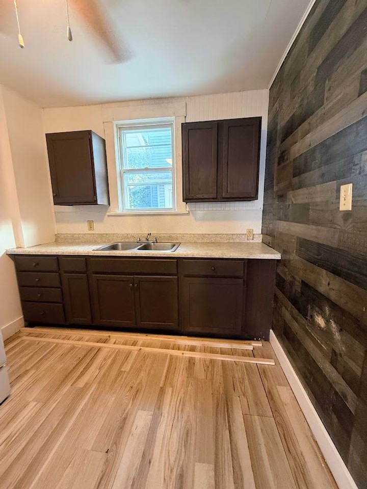 1002 Dartmouth Ave Sw - Photo 5 of 12