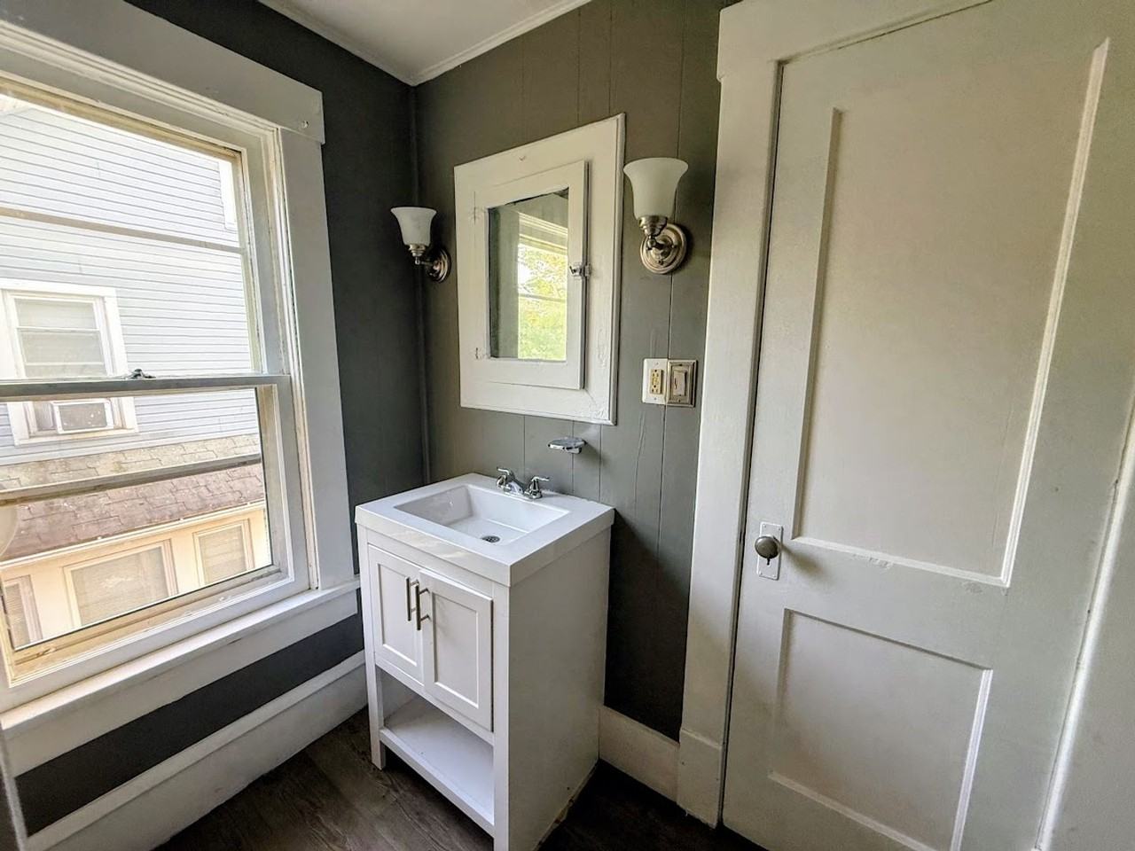 1002 Dartmouth Ave Sw - Photo 7 of 12