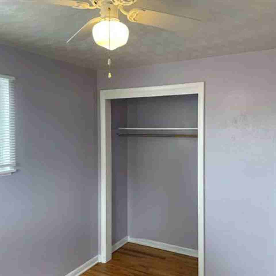 409 Tedmon Dr - Photo 5 of 26