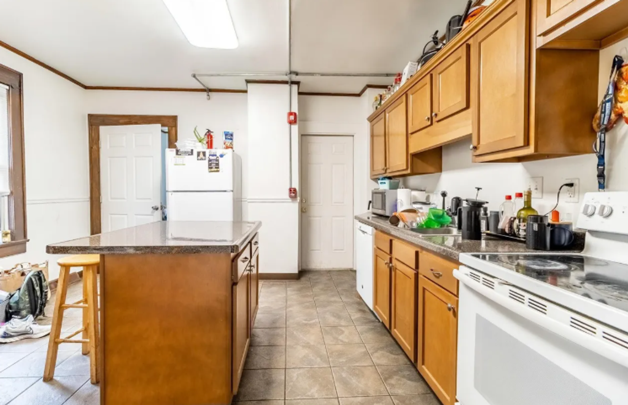729 Mclane Ave - Photo 6 of 26