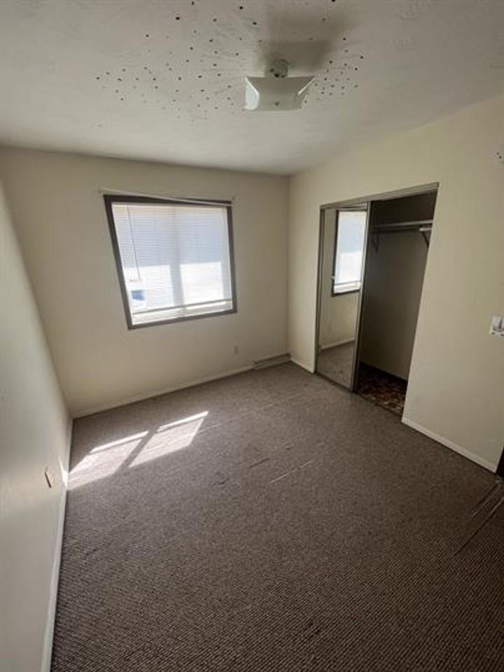 Powers Court - Photo 6 of 16