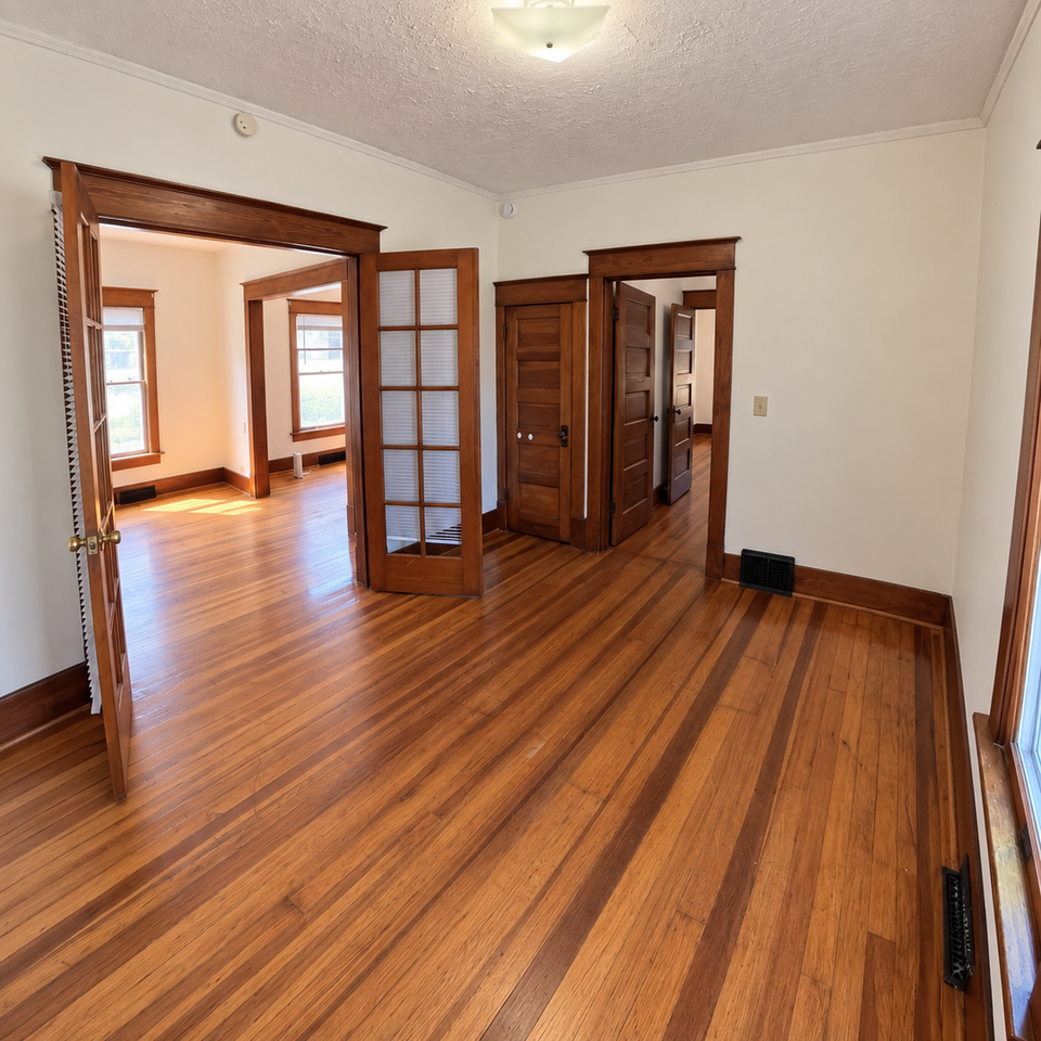 1545 Whittier St - Photo 5 of 16