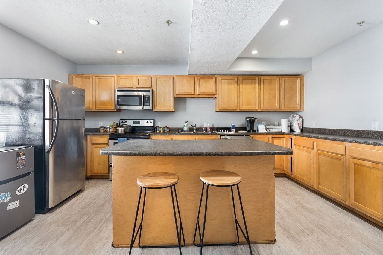 400 Forest Ave | 2 Bed, 3 Bed, & 4 Bed Options - Photo 6 of 50