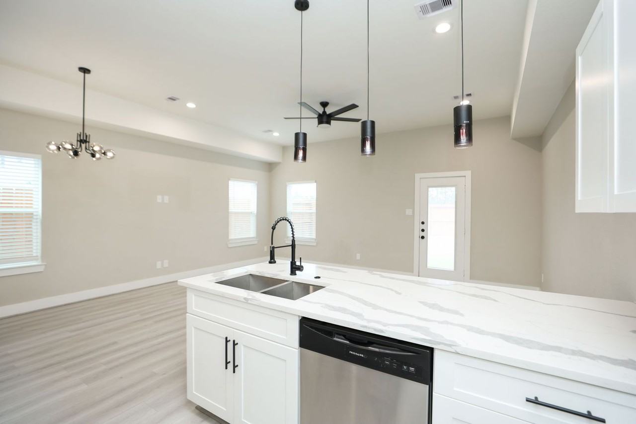 3126 Erica Ln #A - Photo 6 of 17