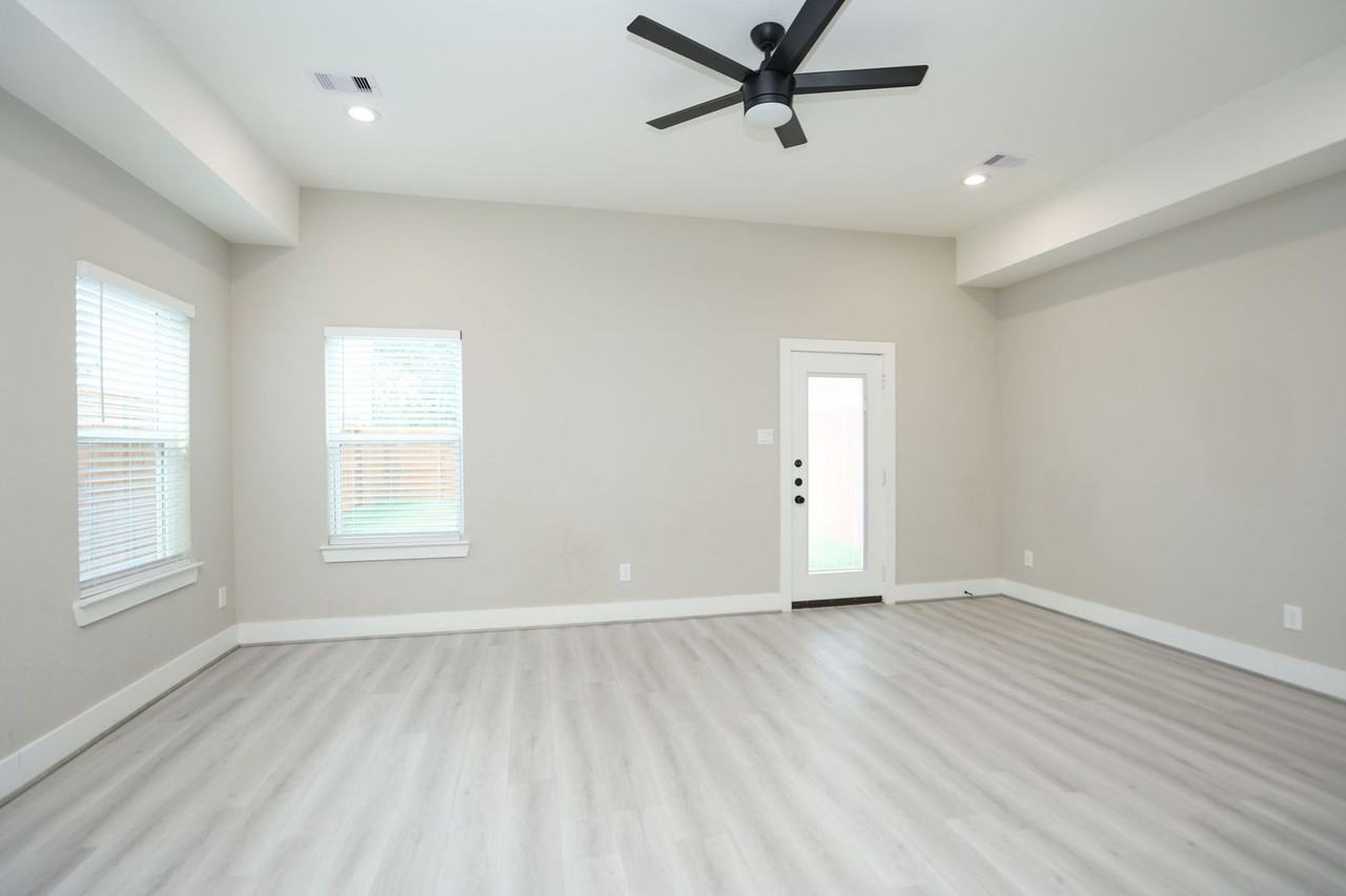 3126 Erica Ln #A - Photo 7 of 17