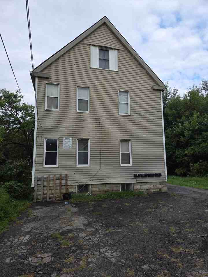 3448 E 69th St Cleveland - Photo 2 of 43