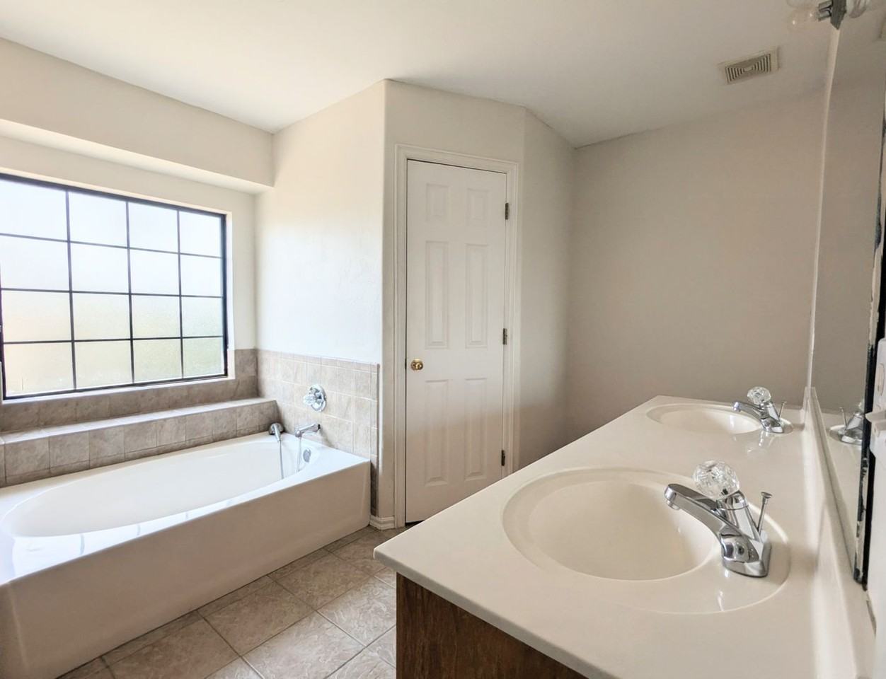 2612 Deer Run Dr - Photo 6 of 15