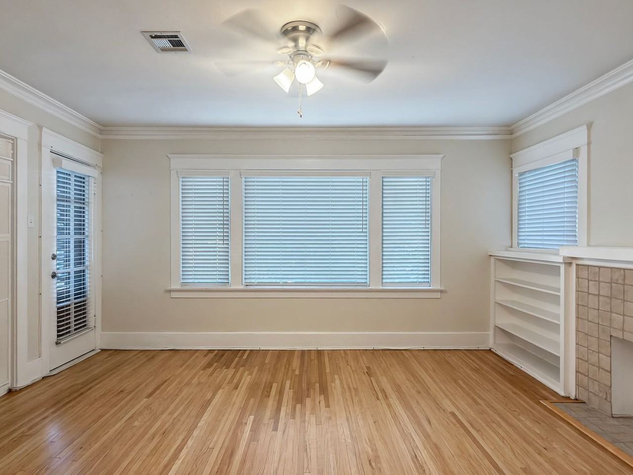 221 Belmont Ave - Photo 4 of 22
