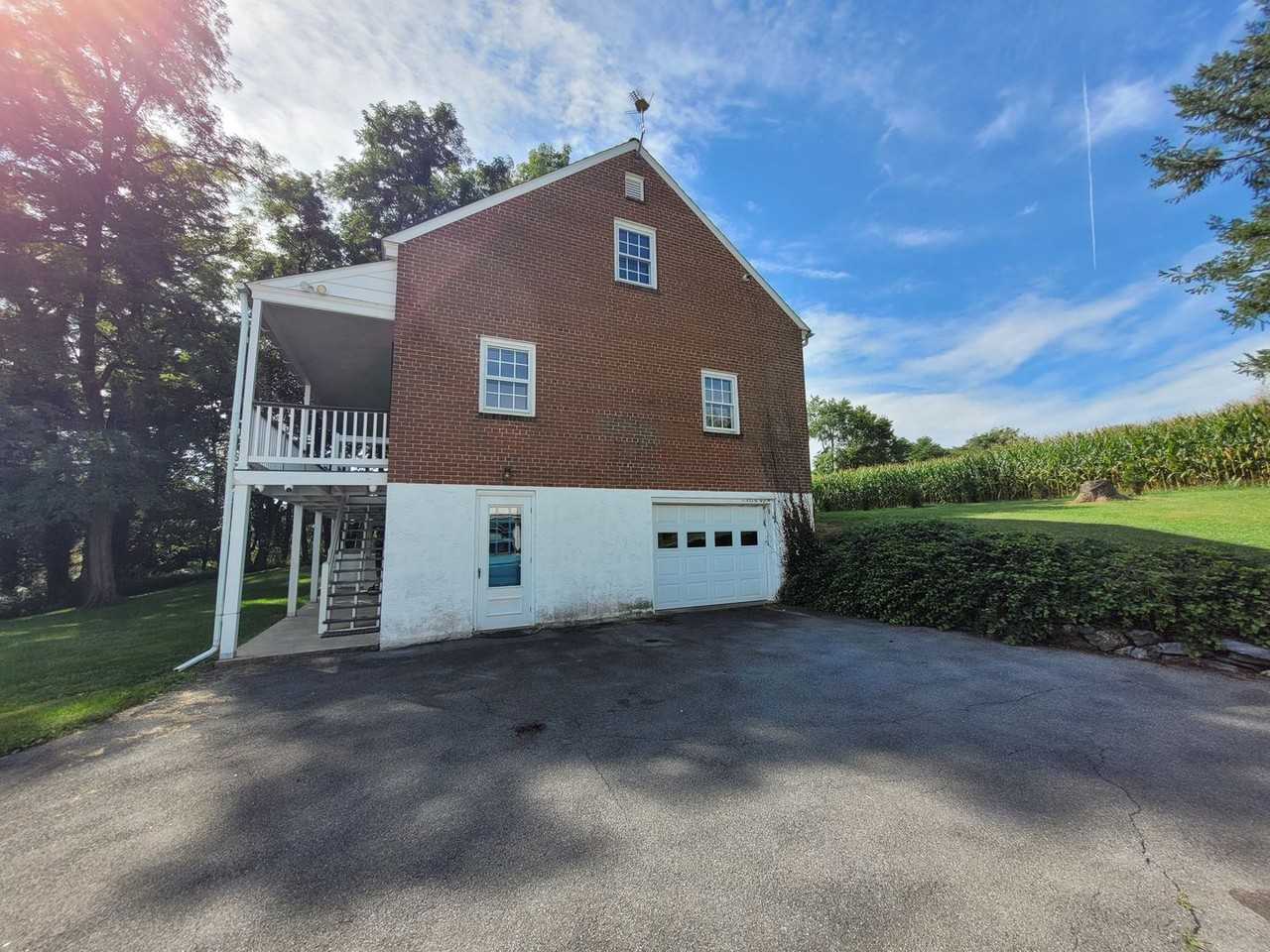 131 Pinetown Rd - Photo 2 of 49