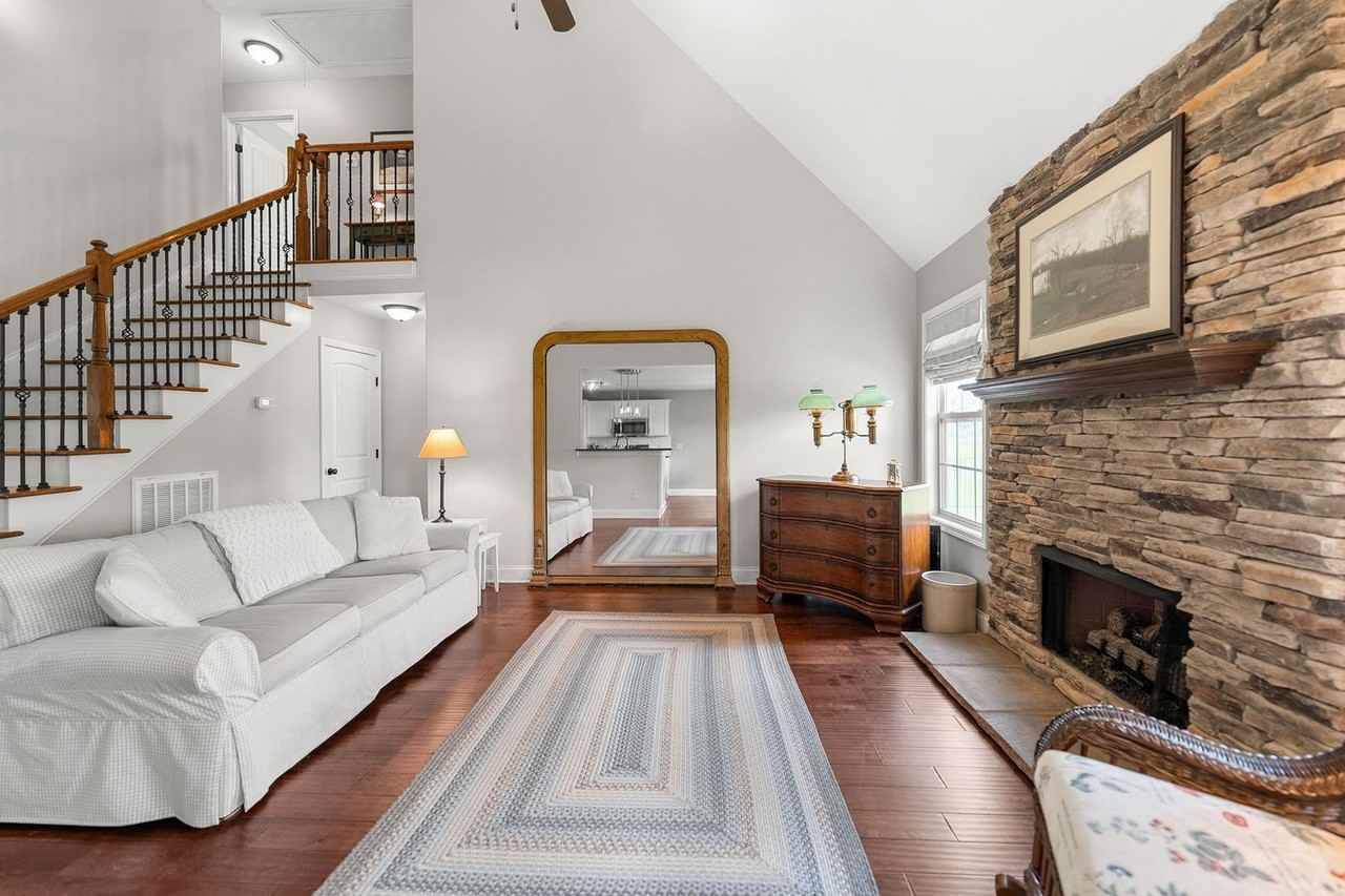 1141 Old Duke Dr - Photo 6 of 50