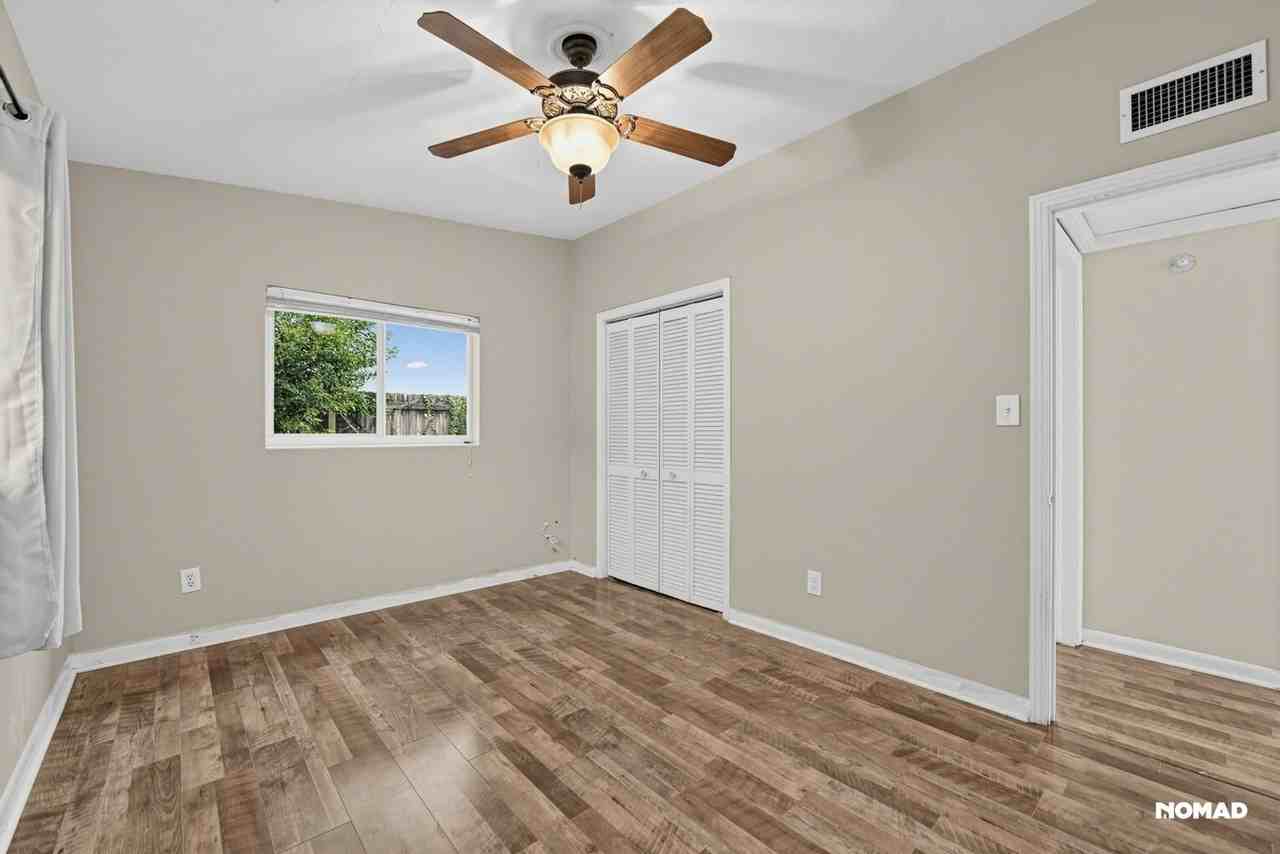 235 Cherrywood Dr - Photo 2 of 32