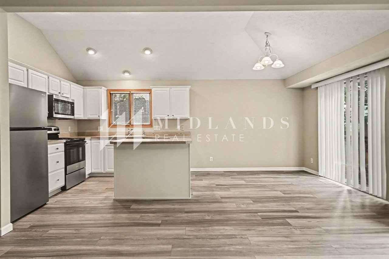 15613 Timberlane Dr - Photo 6 of 16