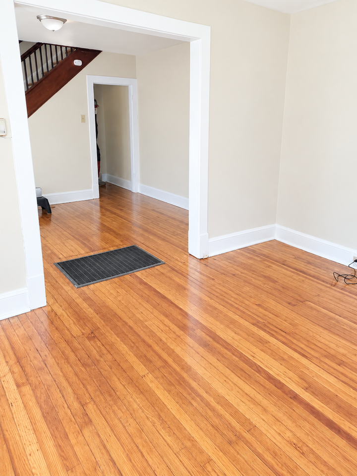 1001 S Cameron St - Photo 2 of 5