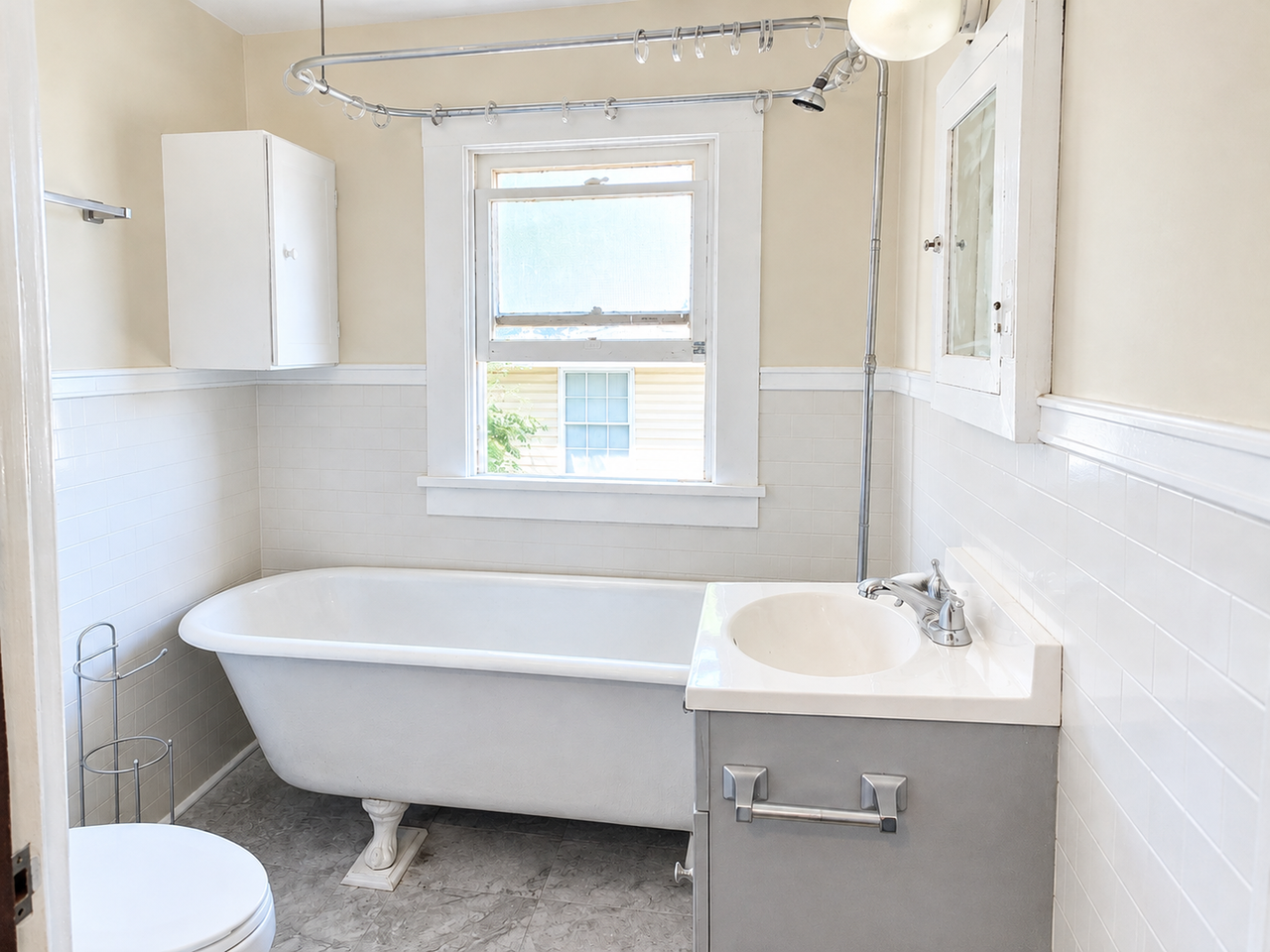 1001 S Cameron St - Photo 4 of 5