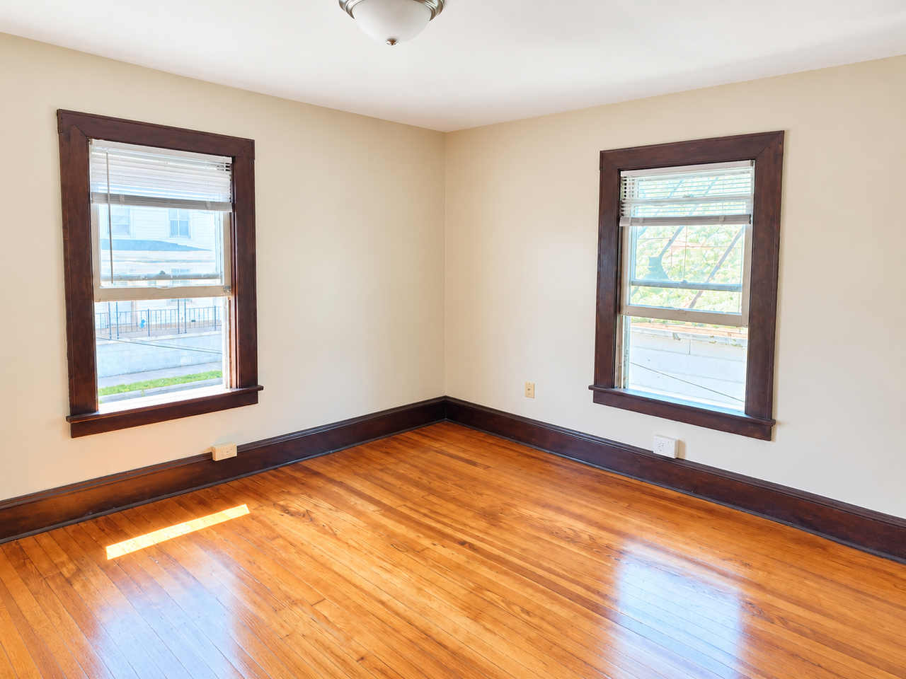 1001 S Cameron St - Photo 5 of 5