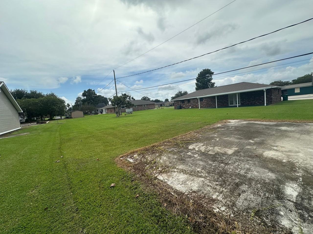 171 Virginia St - Photo 3 of 17