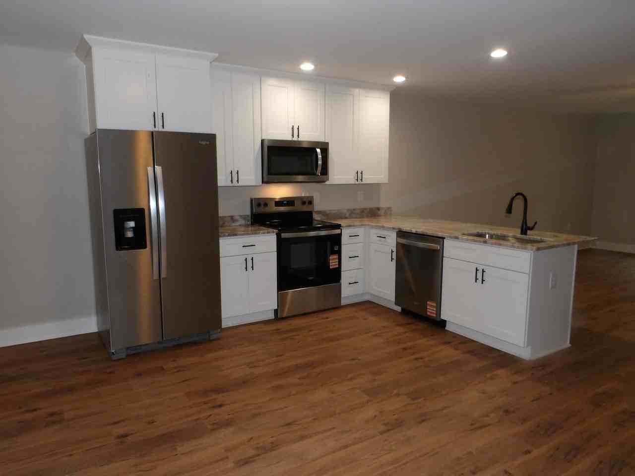 4500 Baxter Rd - Photo 4 of 18