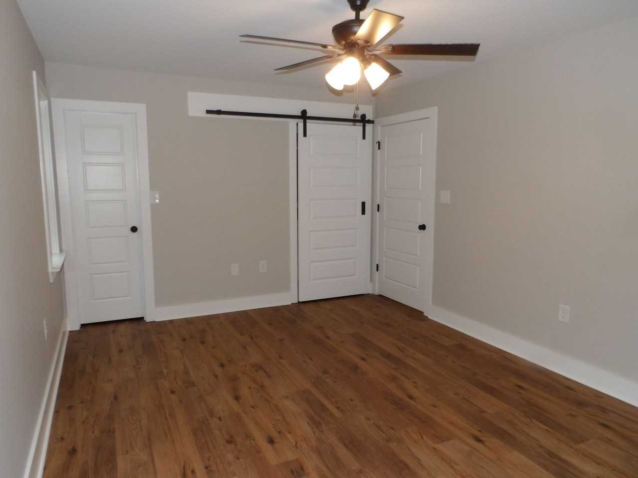 4500 Baxter Rd - Photo 6 of 18
