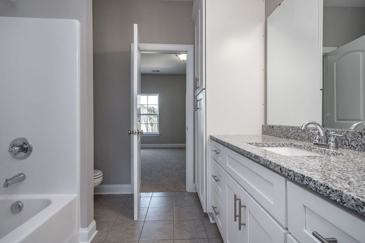 1142 Almerton Dr - Photo 6 of 6