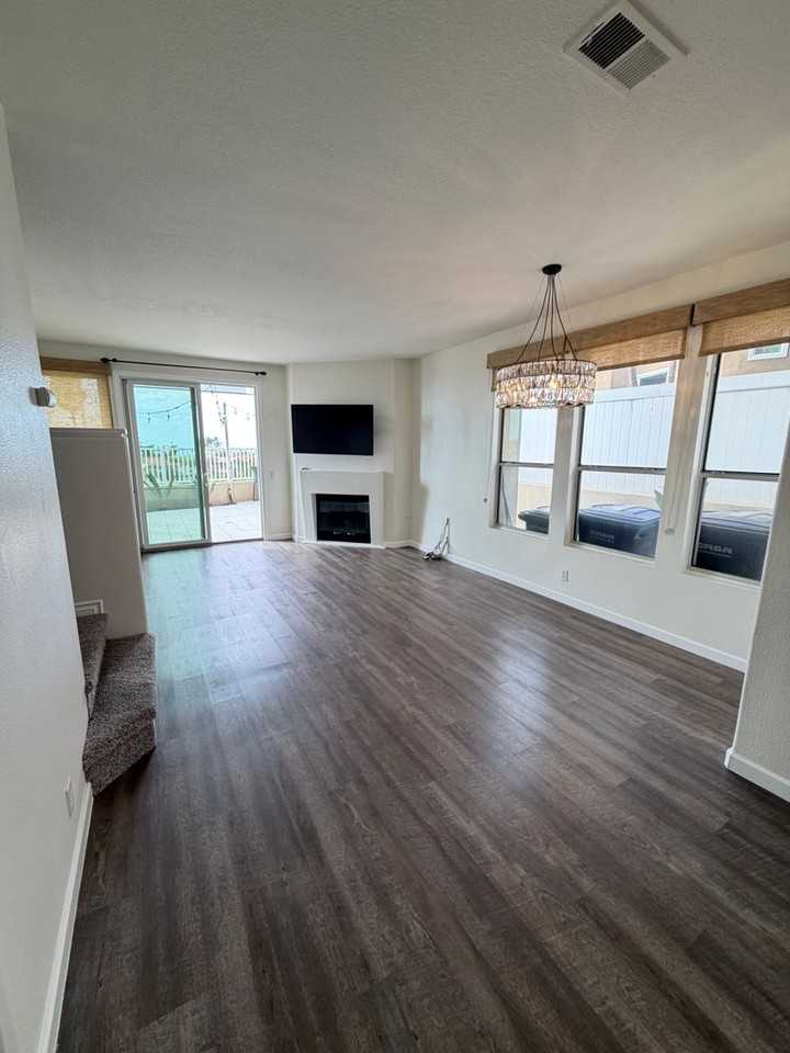 19395 Cascade Dr - Photo 2 of 34