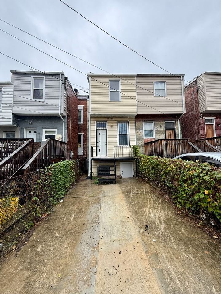 309 E 23rd St - Photo 2 of 20