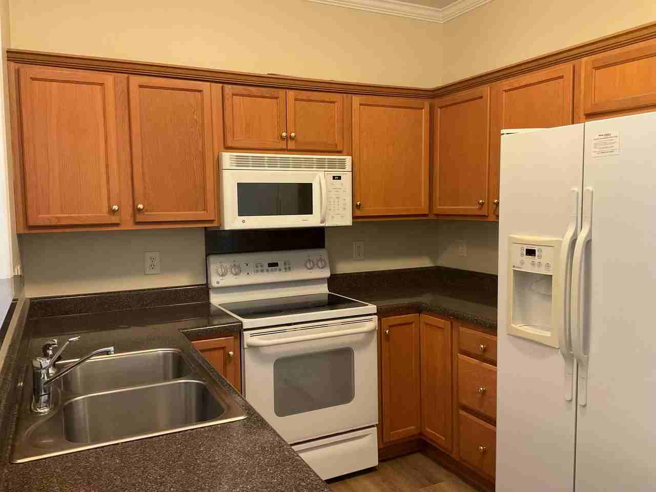 1724 Clemmon Sanders Cir - Photo 4 of 10