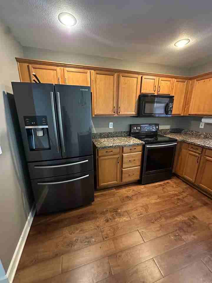 13724 Post Oak Ln - Photo 3 of 16