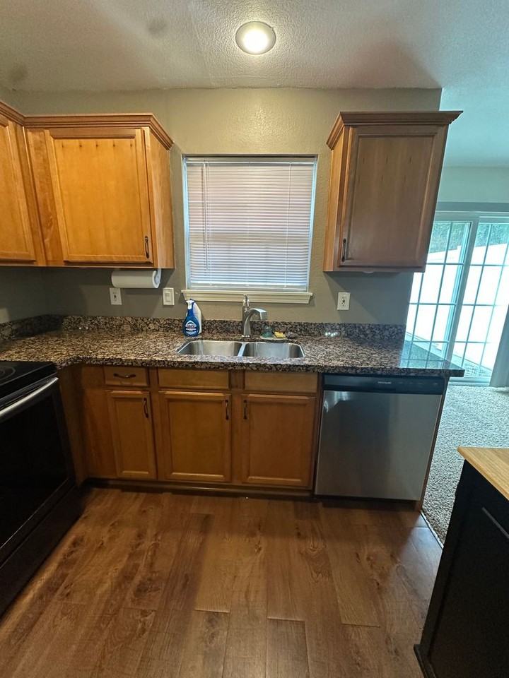 13724 Post Oak Ln - Photo 6 of 16
