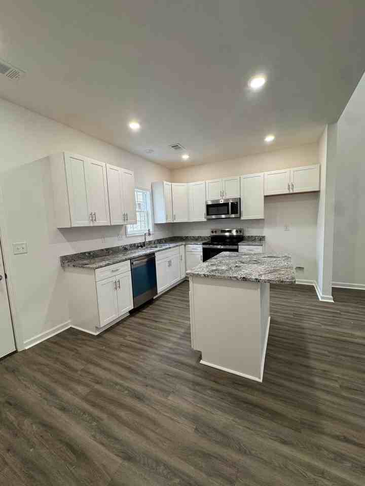 3017 Olivia Ct #4 - Photo 4 of 19
