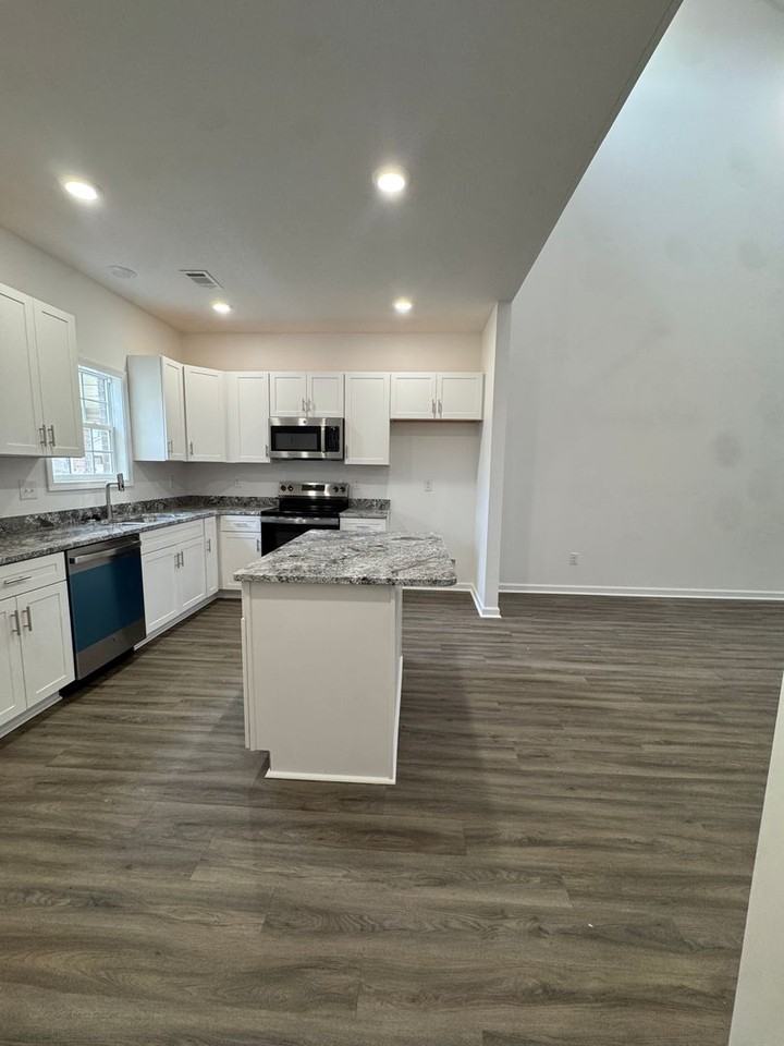 3017 Olivia Ct #4 - Photo 5 of 19
