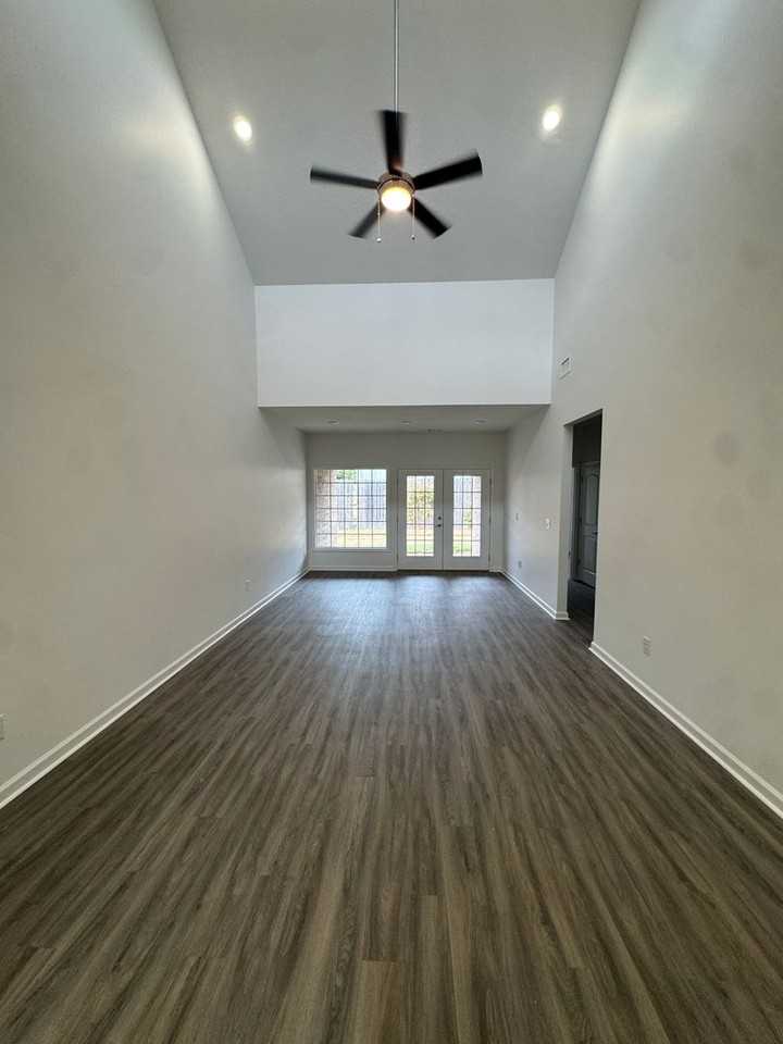 3017 Olivia Ct #4 - Photo 6 of 19